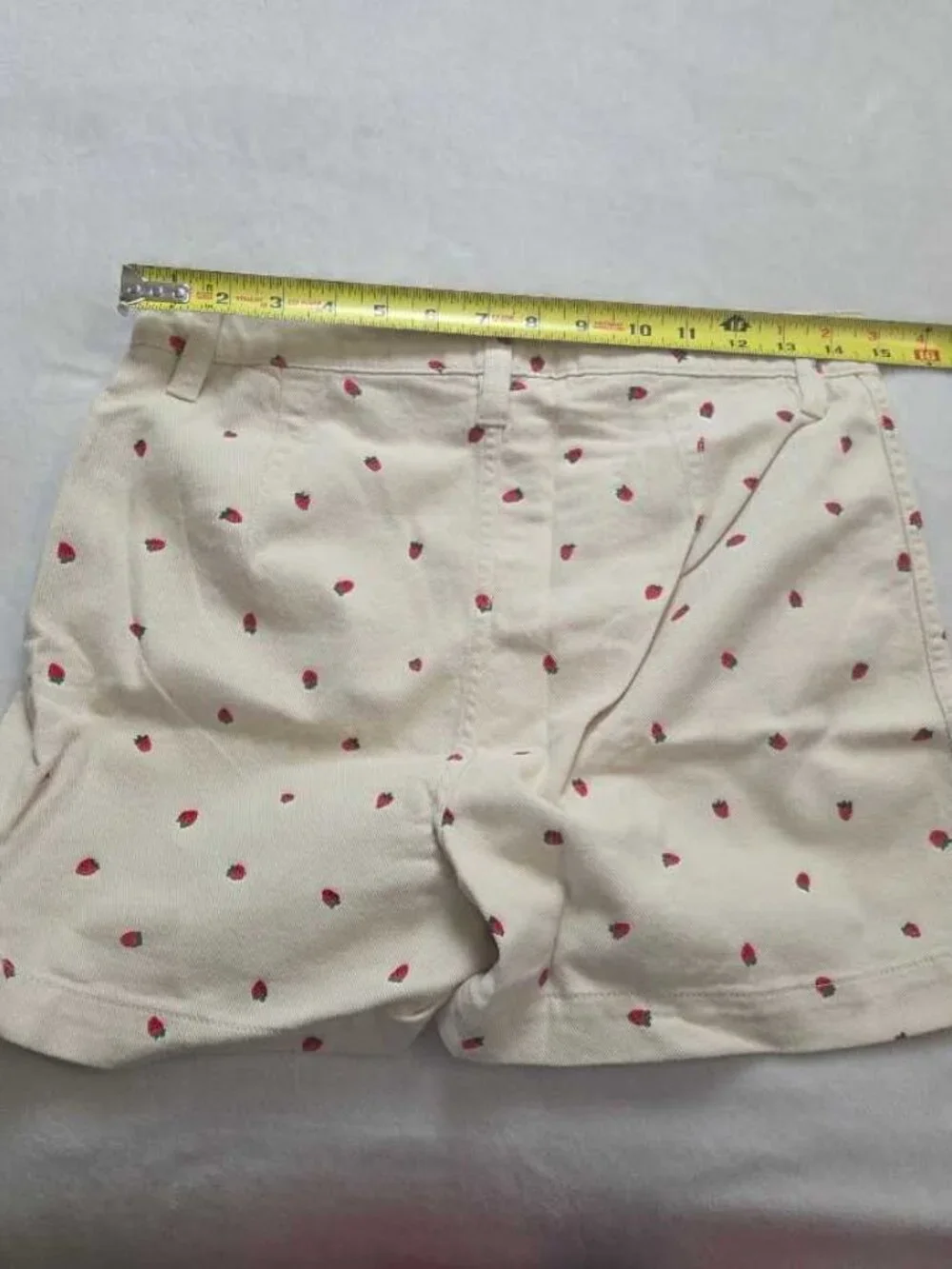 New 26 27 28 Madewell Emmett shorts in fresh strawberries Strawberry print
